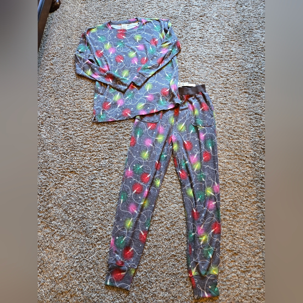 PINK Victoria's Secret Multicolor Kids Pajama Set